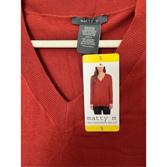 Matty M Women's V Neck Pullover Sweater with Side Slits NEW - Picture 4 of 5